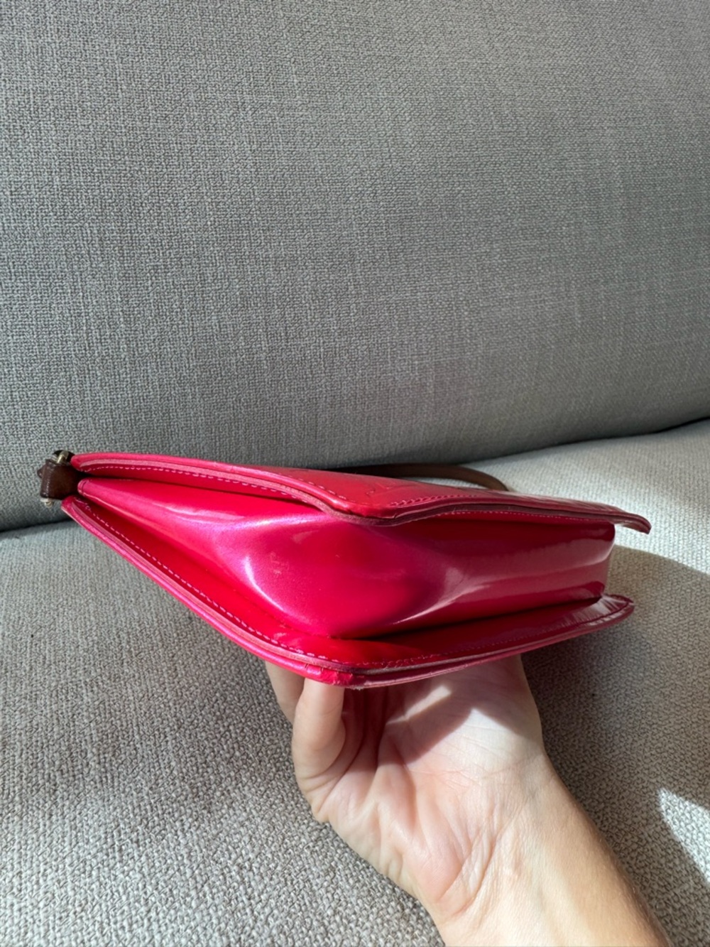 Louis Vuitton Lexington Pink Vernis LV Pochette with COA - Picture 11 of 15